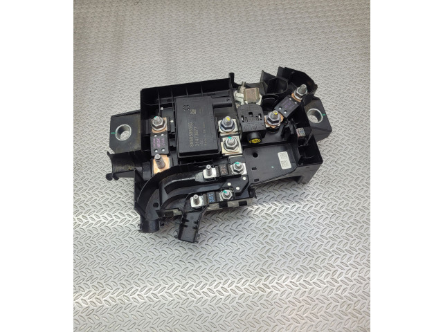 Блок предохранителей 32200334   Volvo XC40    