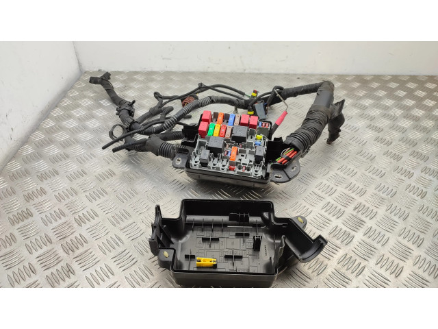 Блок предохранителей     Fiat 500L    