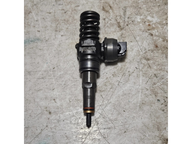 Vstřikovač 07Z130073FX   Volkswagen Transporter - Caravelle T5  pro naftový motor 2.5  