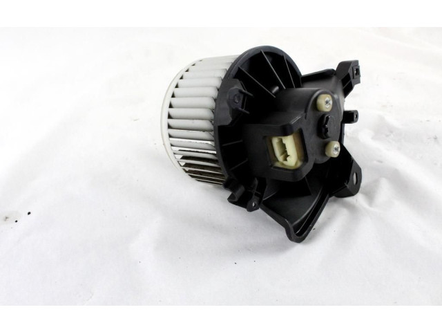 Вентилятор печки    77364956   Fiat Punto Evo