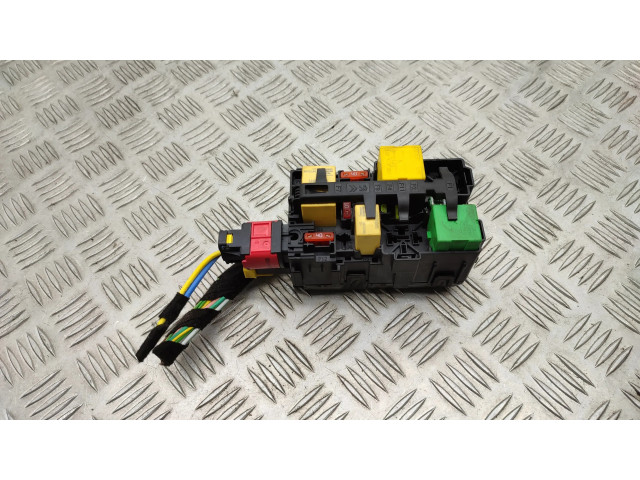 Pojistková skříňka 9806192580 Toyota Proace 2019