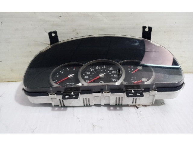 Přístrojová deska KIA Carnival 2001 20040426