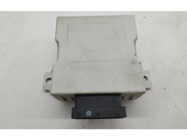 Блок управления 090507F3017b Toyota Corolla Verso AR10