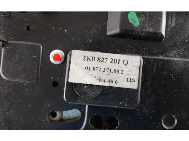 Zámek zadních dveří 2K0827201Q, 01072371002 Volkswagen Caddy 2007