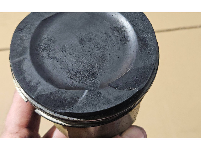 Píst 7843237 BMW X6 E71 N63B44