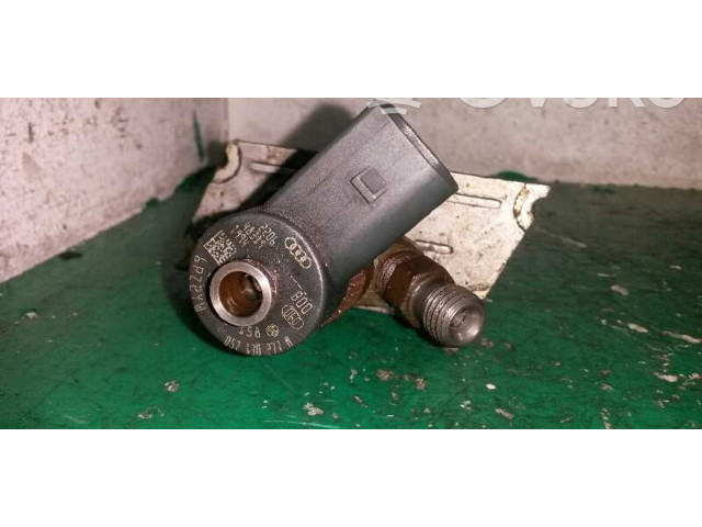 Vstřikovač 0445110158 Audi A8 S8 D3 4E ASE