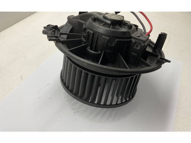 Вентилятор печки 3135102369, 60011971 Volkswagen Golf VII
