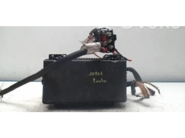   Pojistková skříňka    Fiat Punto (199) 2008