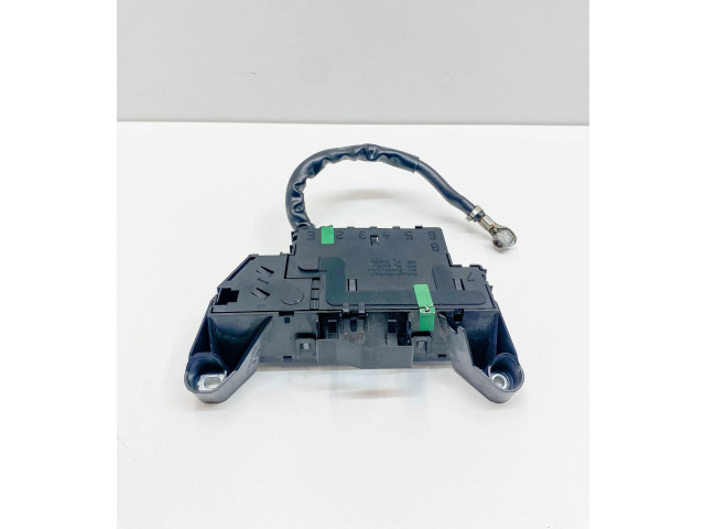   Pojistková skříňka A2305450403, A2305450801   Mercedes-Benz SL R230 2008