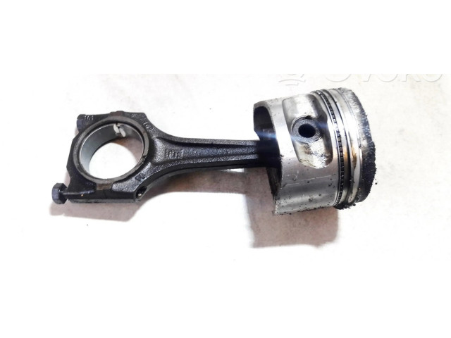 Píst Opel Corsa B pro benzínový motor 1.4