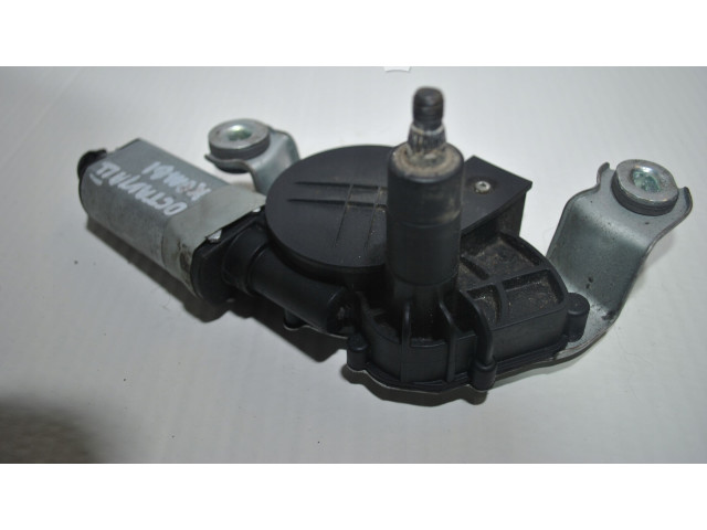 Моторчик заднего дворника 064038004010    Skoda Octavia Mk2 (1Z)