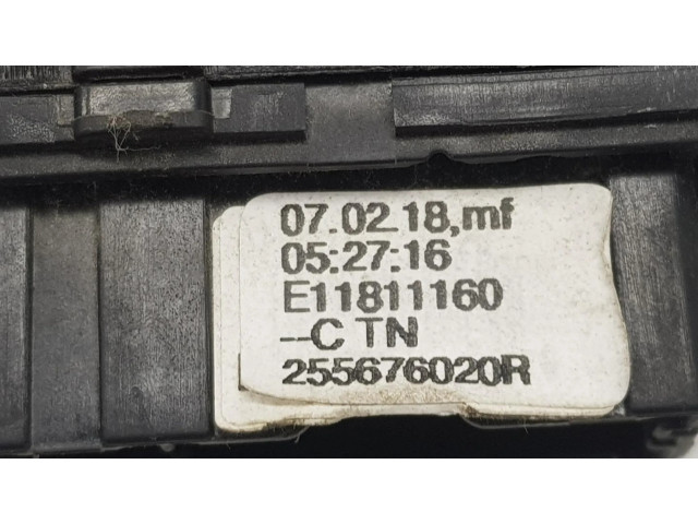 Ручка стеклоочистителей 8201168003, 255676020R   Dacia Dokker