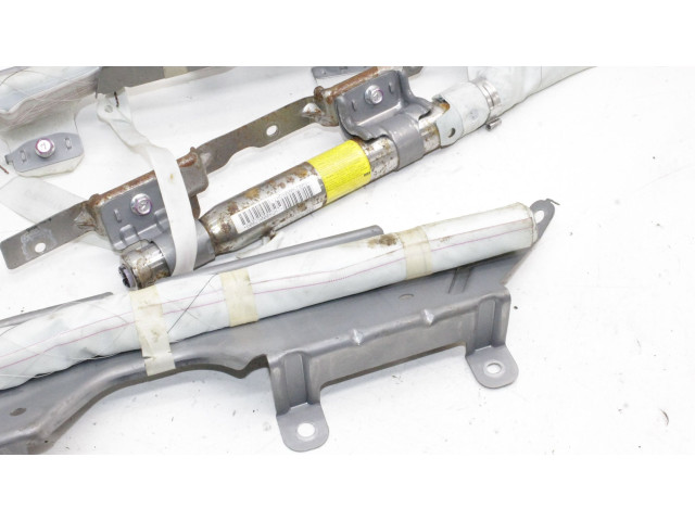 Боковая подушка безопасности Mitsubishi Pajero