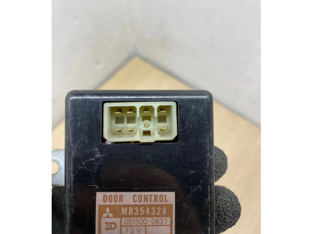 Блок управления MB354328, 0515000631 Mitsubishi Space Wagon