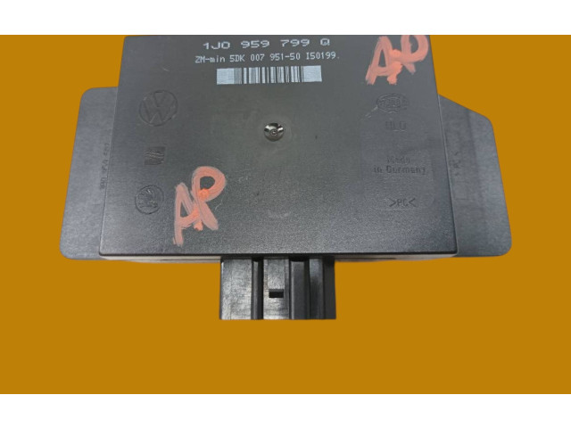 Блок комфорта 1J0959799Q   Volkswagen Golf IV   