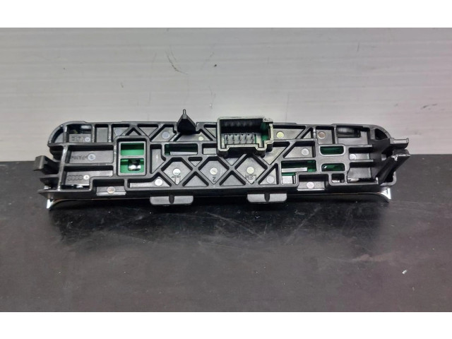 Дисплей    8R1713463   Audi A5 Sportback 8TA