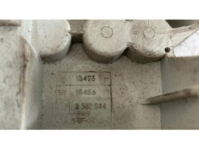 Pojistková skříňka 8387544, 18493 BMW 5 E39 2002