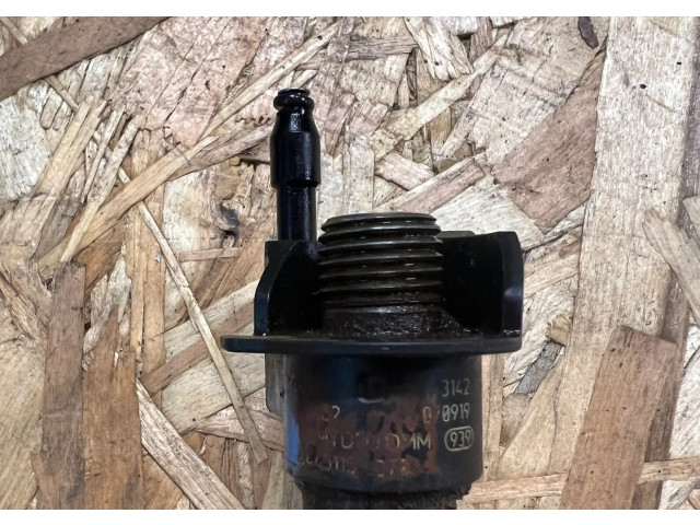 Форсунка 7792721, AIZT5EH    BMW X3 E83 для дизельного двигателя  3