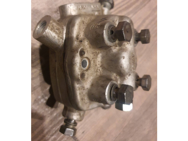 Топливная рампа 0438101039   Volkswagen Corrado   для двигателя KR