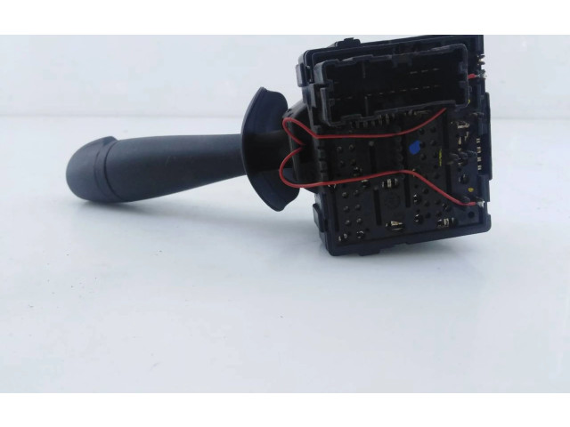 Ручка стеклоочистителей E1109568   Dacia Duster