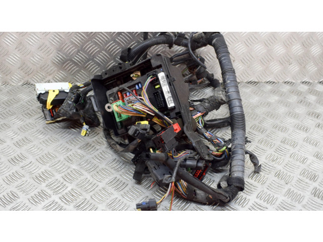 Блок предохранителей  9643498880, T118470003   Citroen C3 Pluriel    