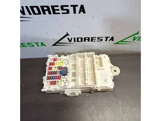 Блок предохранителей 737012820W, 161111011136   Honda HR-V    