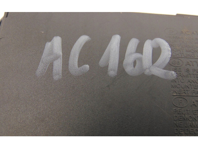 Подушка безопасности для колен 5G2880842D Skoda Octavia Mk3 (5E)