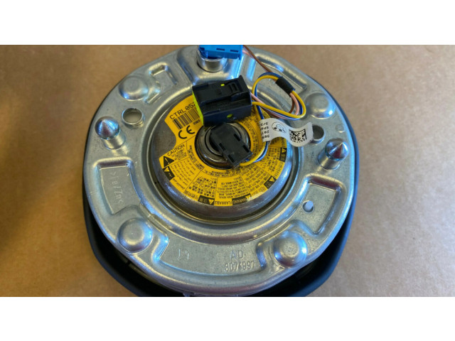 Руль BMW 5 G30 G31 2016- года 32308008186, 32308094548