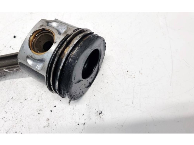  Поршень с шатуном  038G, 038G  Skoda Fabia Mk1 (6Y)  