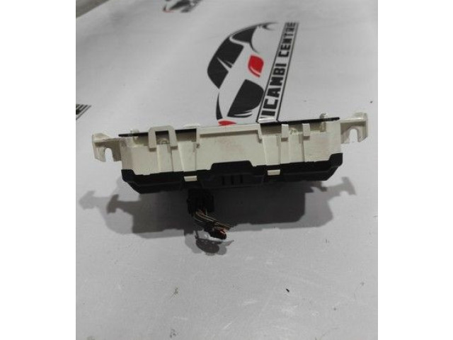 Дисплей    10R035347, B5D14V028434   Ford Fiesta