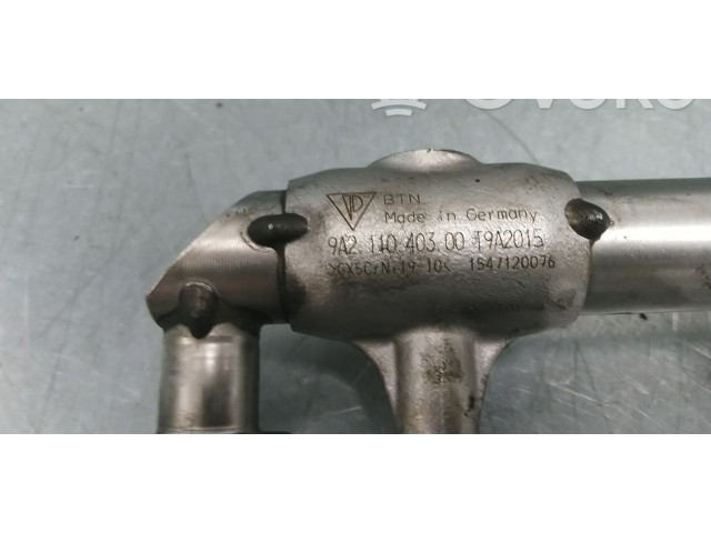 Vstřikovací lišta 9A211040300, 9A211040301 Porsche 911 991 DCHA