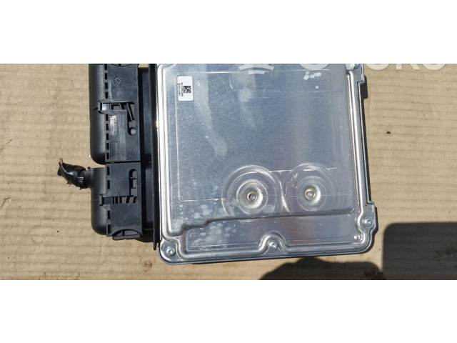 Řídící jednotka 070906016EC Volkswagen Multivan T5 2009