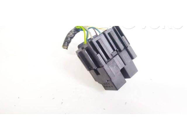 Блок предохранителей  9620220980, 29201043   Fiat Ulysse    