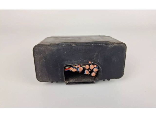 Блок предохранителей 8971807940 Mitsubishi Space Runner