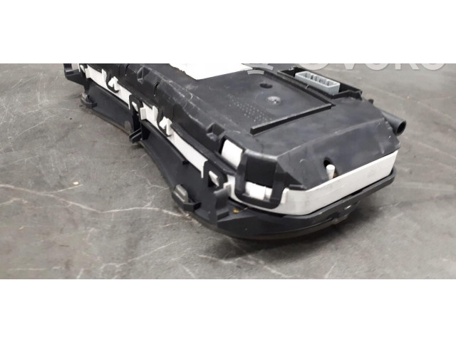 Панель приборов 8200715181-n Renault Clio III