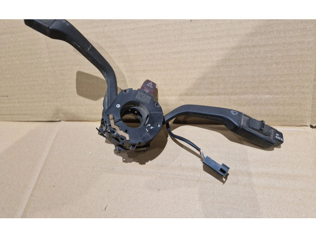 Ручка стеклоочистителей 357953513F, 333953503A Volkswagen Corrado