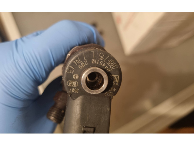 Vstřikovač 0445110209, 7794435   BMW 5 E60 E61     