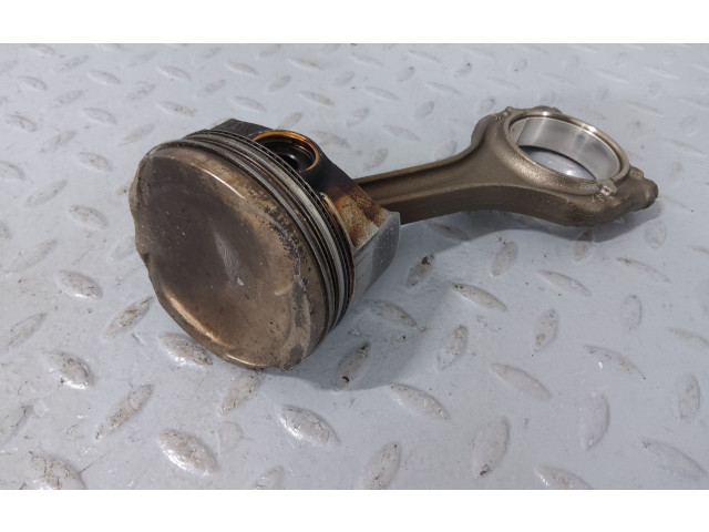 Píst 04E198401AE, 05E107065AE Volkswagen T-Roc