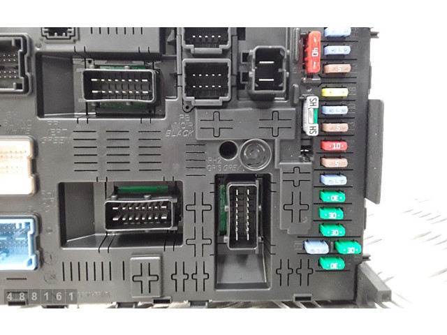 Pojistková skříňka 281197595 Peugeot RCZ 2013