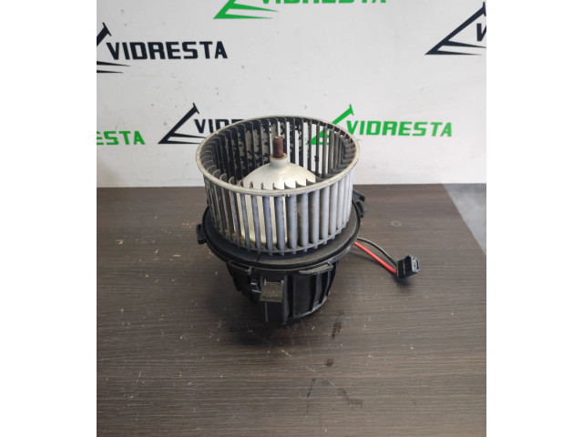 Вентилятор печки    X6812   Audi A5 8T 8F