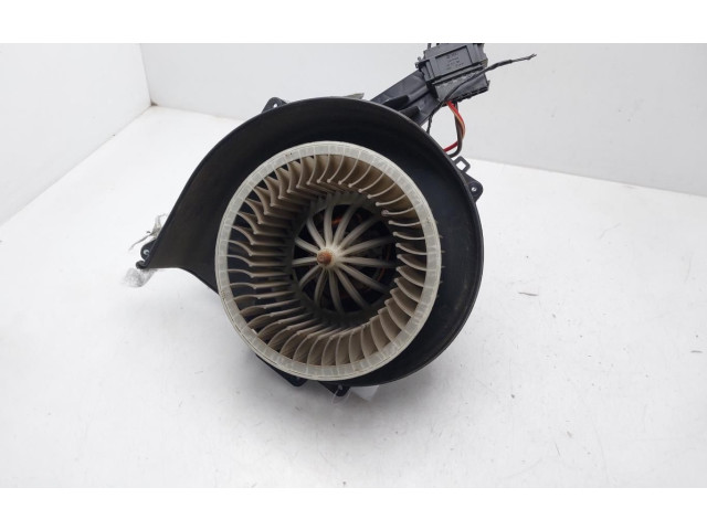 Вентилятор печки 6R1819015 Skoda Fabia Mk3 (NJ)