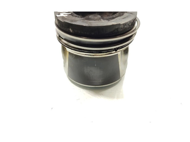 Поршень YD22DDTi Nissan X-Trail T30