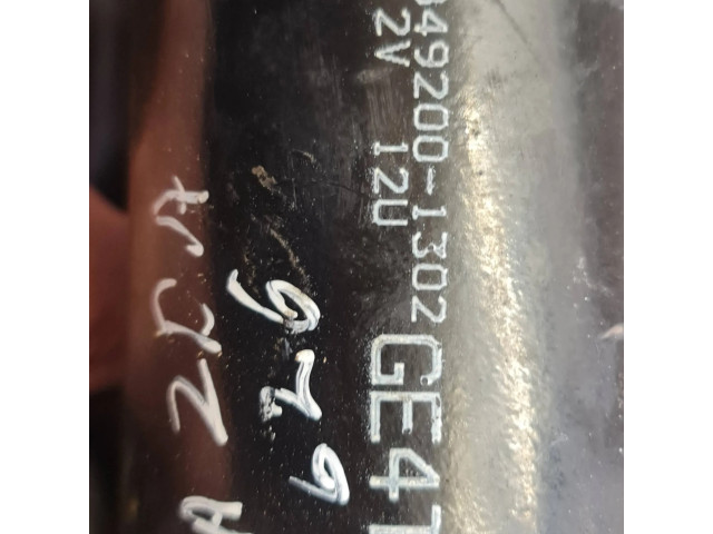 Моторчик дворников 8492001302 Mazda 626