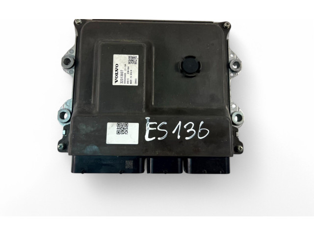 Блок управления двигателем Блок управления 32313937   Volvo XC90