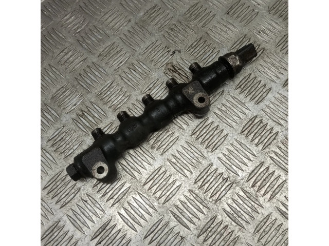 Топливная рампа Ford Fiesta 1.4