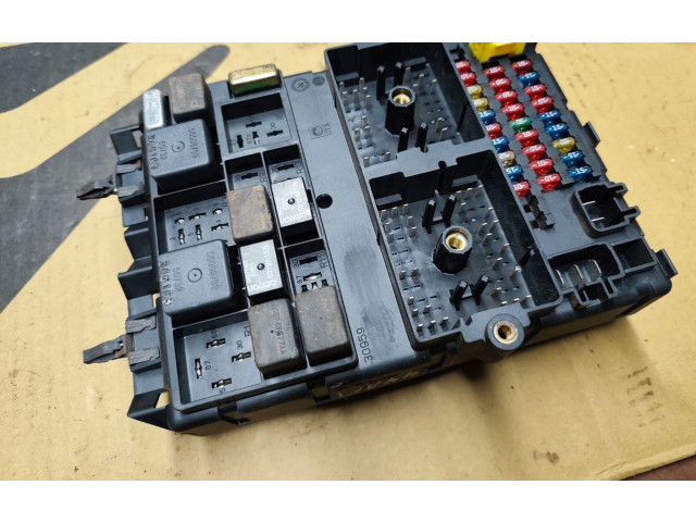 Блок предохранителей P56042944AF   Jeep Grand Cherokee (WJ)    