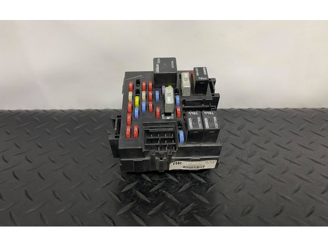 Блок предохранителей  1577099201   Chevrolet Tahoe    