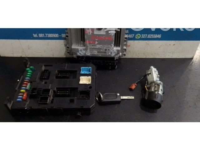 Комплект блоков управления    Peugeot Partner