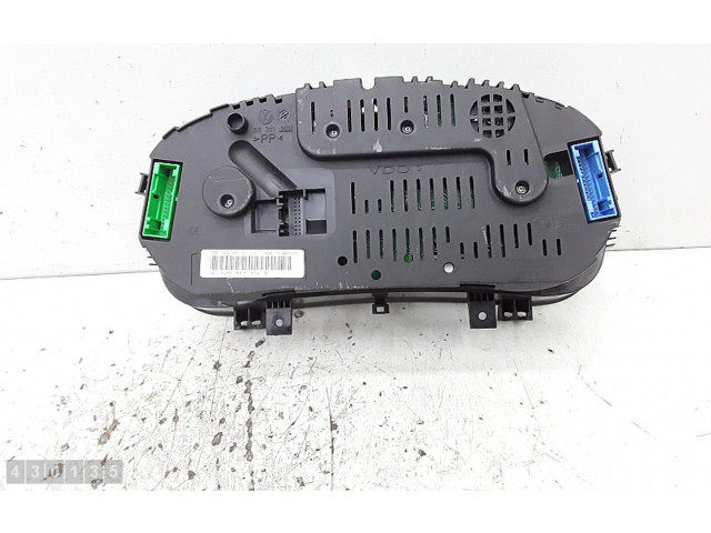 Панель приборов 1J0919931B Volkswagen Bora