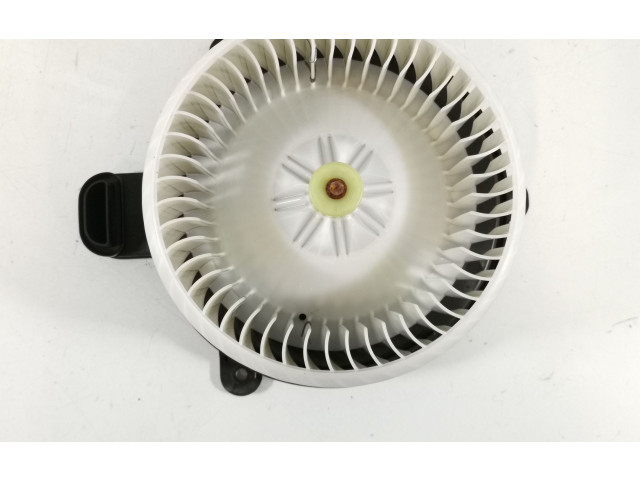 Вентилятор печки 85653529 Chevrolet Camaro